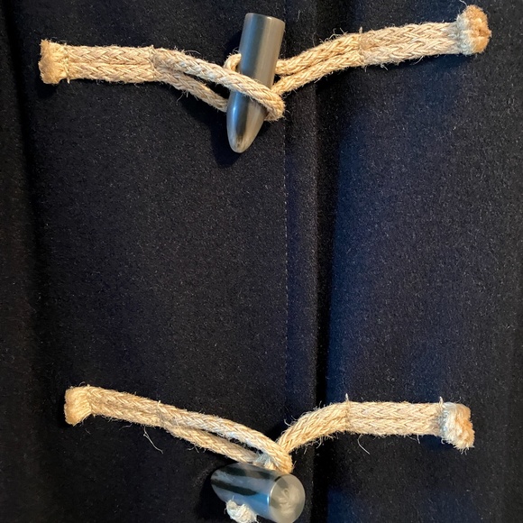 American Eagle Outfitters Hooded Toggle Coat w/Petticoat Waist - Picture 4 of 7